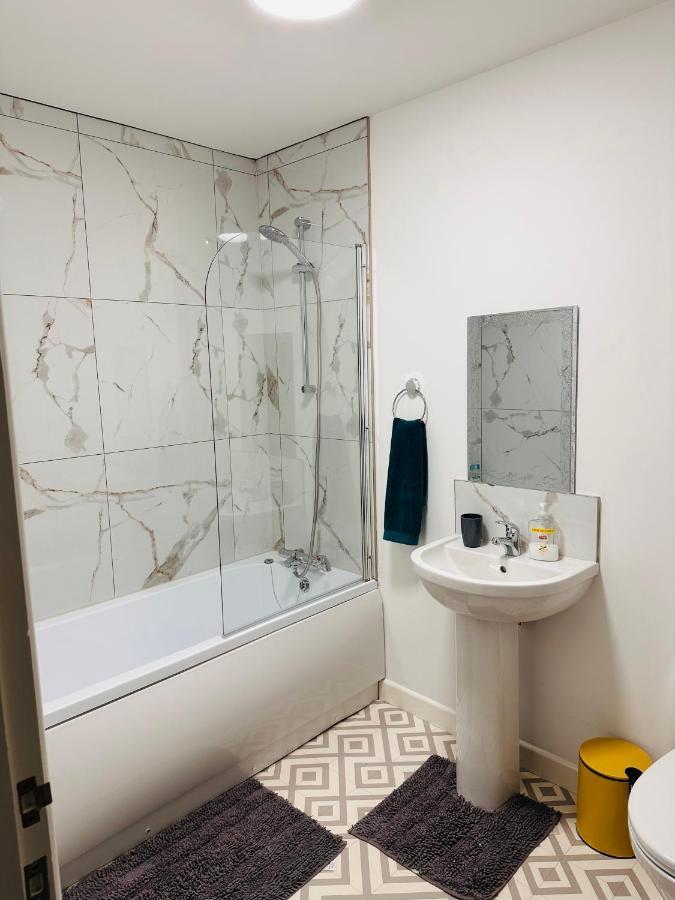 City Blessed Apartment 1 With Free Parking Норт-Шилдс Экстерьер фото
